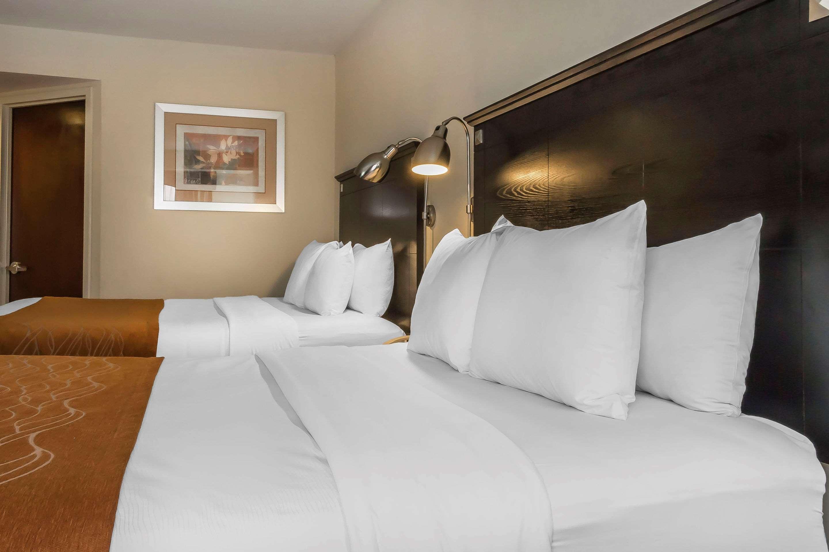 Comfort Inn & Suites Laguardia Airport New York Exterior photo