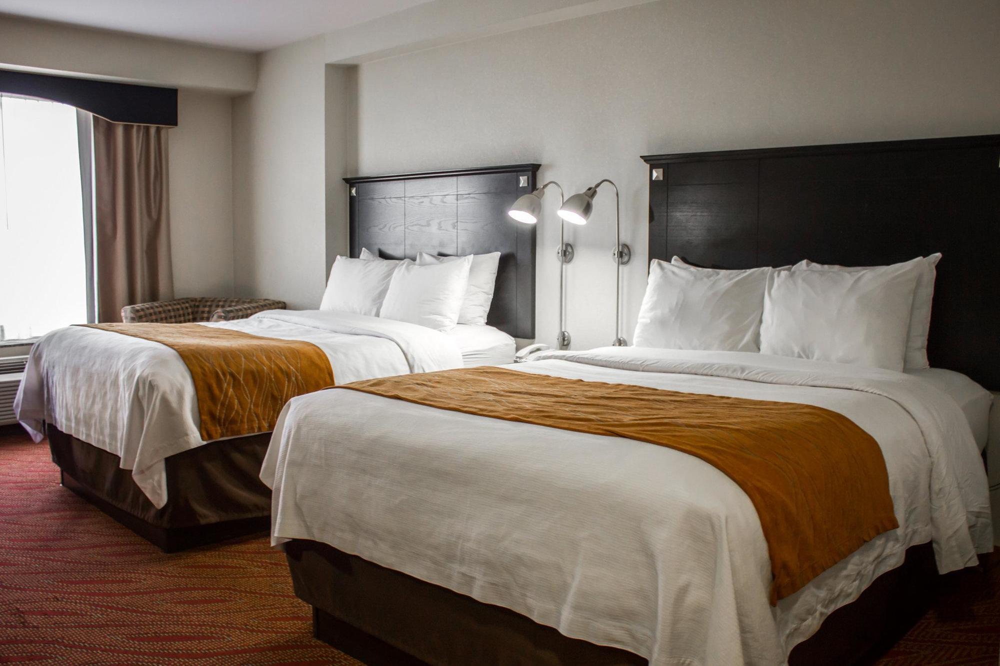 Comfort Inn & Suites Laguardia Airport New York Exterior photo